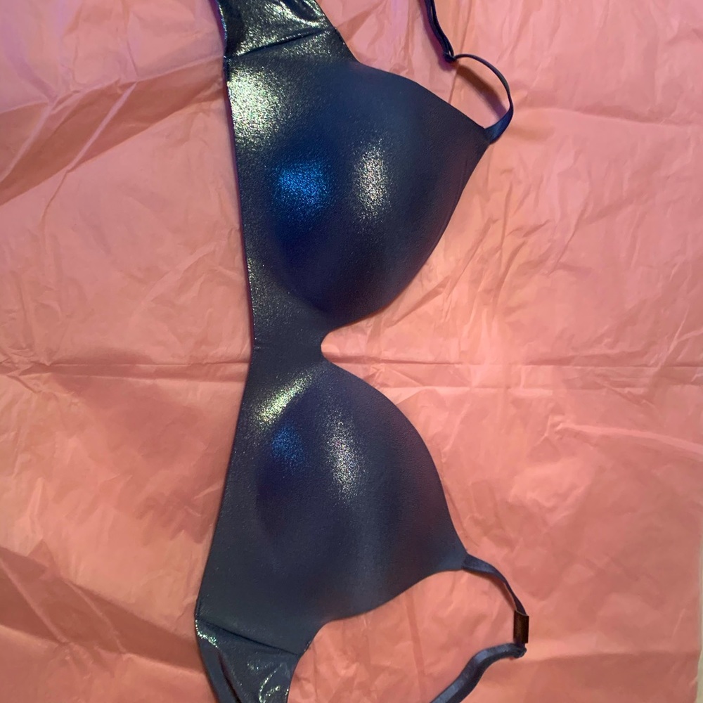 Victoria’s Secret T-shirt Bra